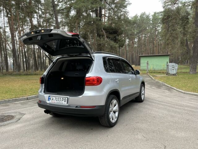 Серый Фольксваген Тигуан, объемом двигателя 2 л и пробегом 194 тыс. км за 12400 $, фото 9 на Automoto.ua