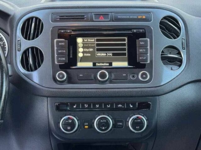 Серый Фольксваген Тигуан, объемом двигателя 2 л и пробегом 99 тыс. км за 7500 $, фото 8 на Automoto.ua