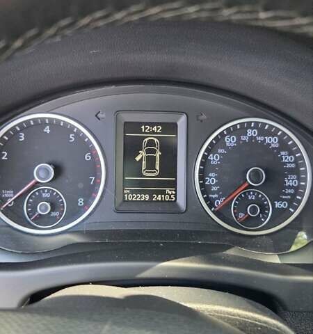 Сірий Фольксваген Тігуан, об'ємом двигуна 1.98 л та пробігом 112 тис. км за 15000 $, фото 5 на Automoto.ua