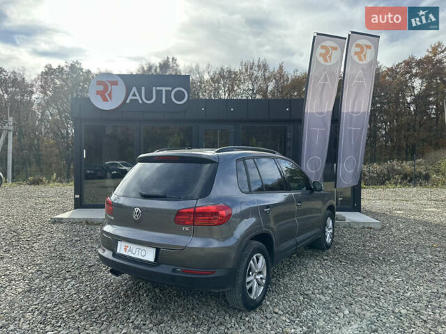 Серый Фольксваген Тигуан, объемом двигателя 2 л и пробегом 170 тыс. км за 12500 $, фото 5 на Automoto.ua