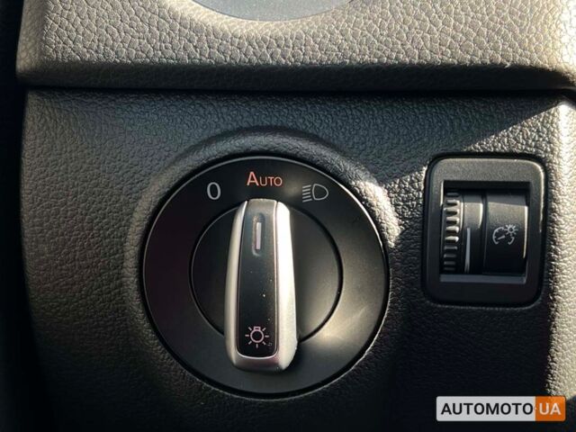 Сірий Фольксваген Тігуан, об'ємом двигуна 2 л та пробігом 243 тис. км за 13200 $, фото 14 на Automoto.ua