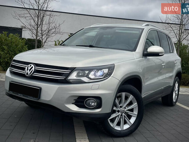 Серый Фольксваген Тигуан, объемом двигателя 2 л и пробегом 165 тыс. км за 15500 $, фото 7 на Automoto.ua