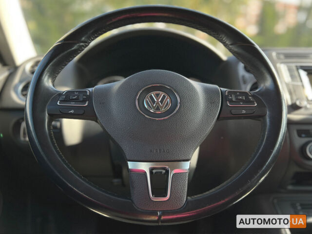 Сірий Фольксваген Тігуан, об'ємом двигуна 2 л та пробігом 243 тис. км за 13200 $, фото 16 на Automoto.ua