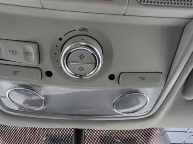 Серый Фольксваген Тигуан, объемом двигателя 2 л и пробегом 121 тыс. км за 13500 $, фото 8 на Automoto.ua