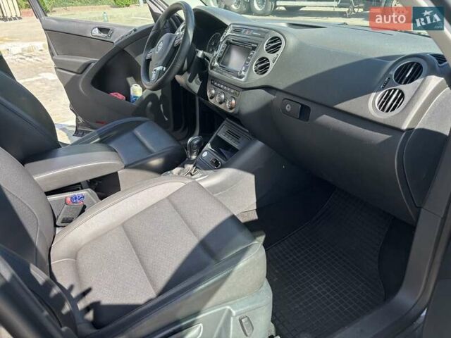 Сірий Фольксваген Тігуан, об'ємом двигуна 1.98 л та пробігом 175 тис. км за 13100 $, фото 15 на Automoto.ua