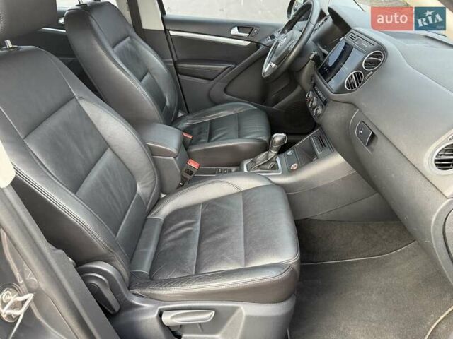 Фольксваген Тигуан 2015 в Борисполе на Automoto.ua Серый Фольксваген Тигуан, объемом двигателя 1.97 л и пробегом 169 тыс. км за 16500 $, фото 50 на Automoto.ua