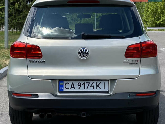 Сірий Фольксваген Тігуан, об'ємом двигуна 2 л та пробігом 224 тис. км за 13900 $, фото 19 на Automoto.ua