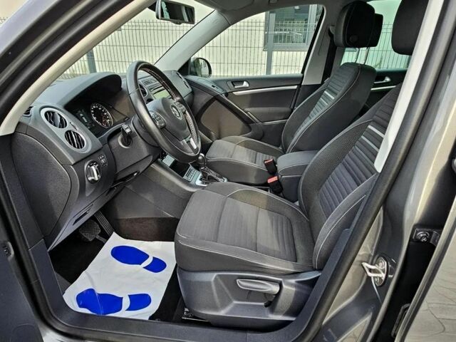 Серый Фольксваген Тигуан, объемом двигателя 2 л и пробегом 180 тыс. км за 8600 $, фото 15 на Automoto.ua