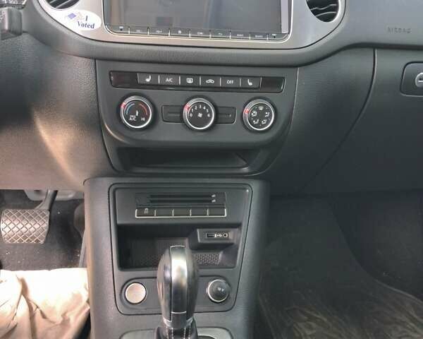 Серый Фольксваген Тигуан, объемом двигателя 1.98 л и пробегом 198 тыс. км за 14500 $, фото 15 на Automoto.ua