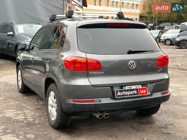 Серый Фольксваген Тигуан, объемом двигателя 2 л и пробегом 195 тыс. км за 15340 $, фото 5 на Automoto.ua