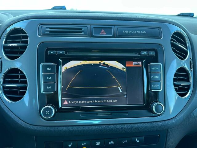 Серый Фольксваген Тигуан, объемом двигателя 2 л и пробегом 78 тыс. км за 4644 $, фото 9 на Automoto.ua