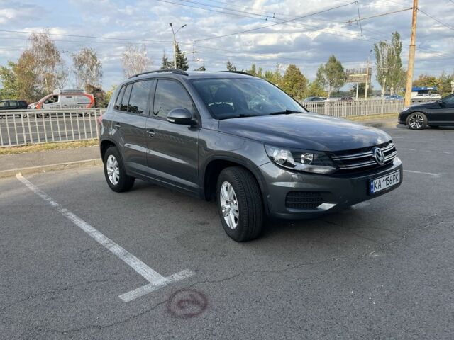 Сірий Фольксваген Тігуан, об'ємом двигуна 2 л та пробігом 193 тис. км за 11999 $, фото 1 на Automoto.ua