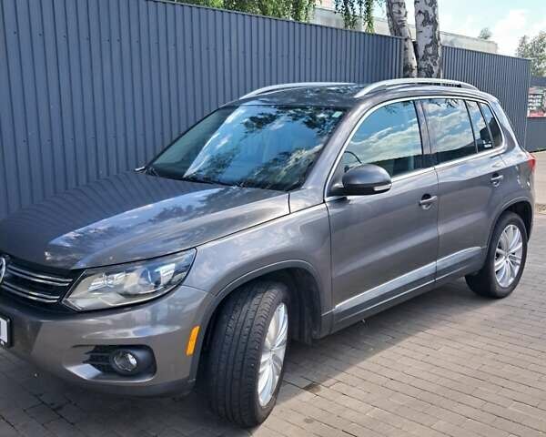 Серый Фольксваген Тигуан, объемом двигателя 1.98 л и пробегом 198 тыс. км за 14500 $, фото 20 на Automoto.ua