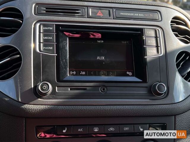 Сірий Фольксваген Тігуан, об'ємом двигуна 2 л та пробігом 243 тис. км за 13200 $, фото 17 на Automoto.ua