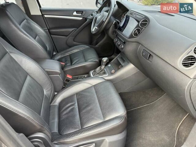 Фольксваген Тигуан 2015 в Борисполе на Automoto.ua Серый Фольксваген Тигуан, объемом двигателя 1.97 л и пробегом 169 тыс. км за 16500 $, фото 51 на Automoto.ua