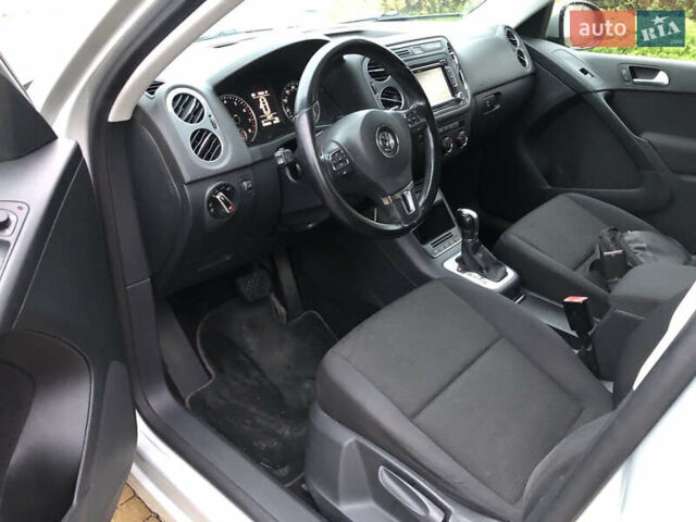 Сірий Фольксваген Тігуан, об'ємом двигуна 1.97 л та пробігом 214 тис. км за 12500 $, фото 11 на Automoto.ua