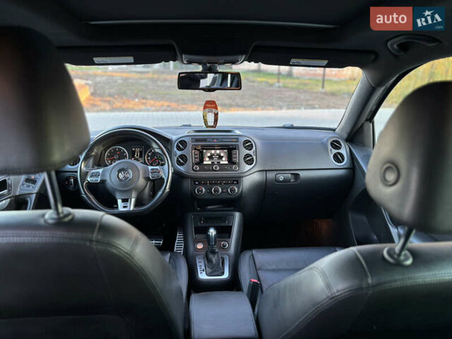 Серый Фольксваген Тигуан, объемом двигателя 2 л и пробегом 163 тыс. км за 14300 $, фото 7 на Automoto.ua
