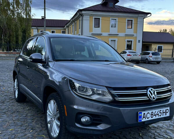 Серый Фольксваген Тигуан, объемом двигателя 1.98 л и пробегом 199 тыс. км за 13000 $, фото 4 на Automoto.ua