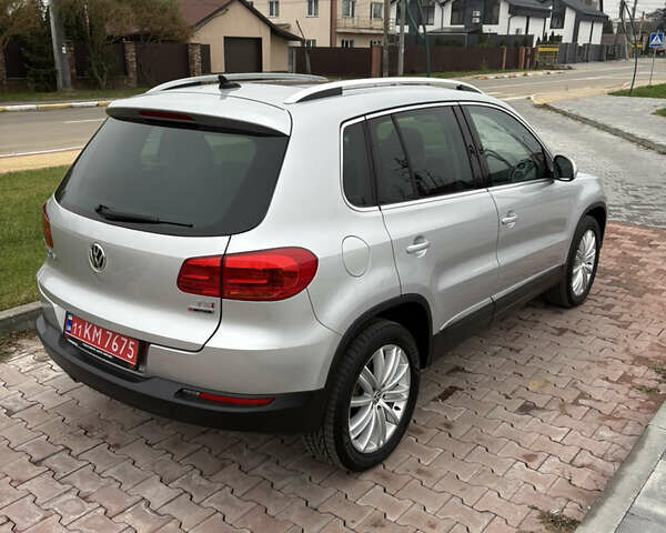 Серый Фольксваген Тигуан, объемом двигателя 2 л и пробегом 125 тыс. км за 14999 $, фото 15 на Automoto.ua