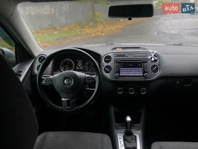 Сірий Фольксваген Тігуан, об'ємом двигуна 1.98 л та пробігом 197 тис. км за 13500 $, фото 29 на Automoto.ua
