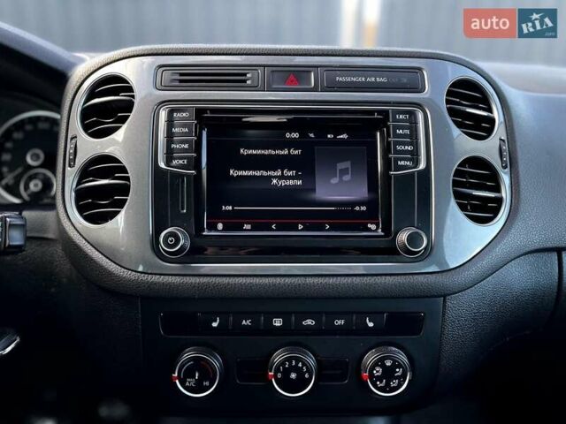 Серый Фольксваген Тигуан, объемом двигателя 1.97 л и пробегом 162 тыс. км за 17499 $, фото 20 на Automoto.ua