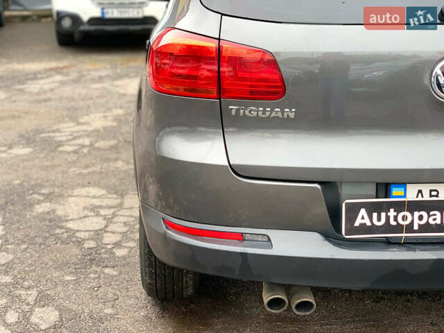 Серый Фольксваген Тигуан, объемом двигателя 2 л и пробегом 195 тыс. км за 15340 $, фото 13 на Automoto.ua