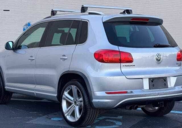 Серый Фольксваген Тигуан, объемом двигателя 2 л и пробегом 99 тыс. км за 7500 $, фото 6 на Automoto.ua