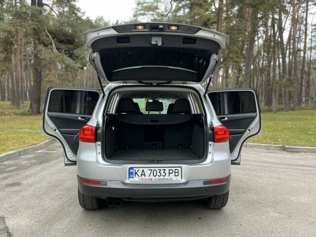 Серый Фольксваген Тигуан, объемом двигателя 2 л и пробегом 194 тыс. км за 12400 $, фото 8 на Automoto.ua