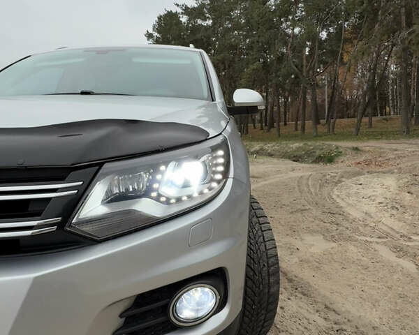 Сірий Фольксваген Тігуан, об'ємом двигуна 1.97 л та пробігом 192 тис. км за 17250 $, фото 9 на Automoto.ua