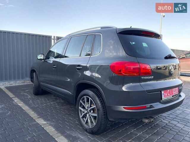 Серый Фольксваген Тигуан, объемом двигателя 1.97 л и пробегом 162 тыс. км за 17499 $, фото 1 на Automoto.ua