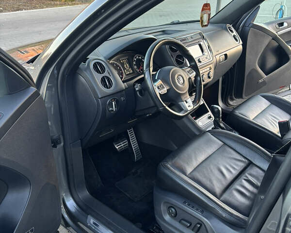 Серый Фольксваген Тигуан, объемом двигателя 2 л и пробегом 163 тыс. км за 14300 $, фото 11 на Automoto.ua