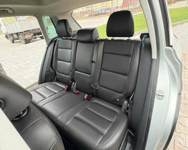 Серый Фольксваген Тигуан, объемом двигателя 2 л и пробегом 125 тыс. км за 14999 $, фото 37 на Automoto.ua