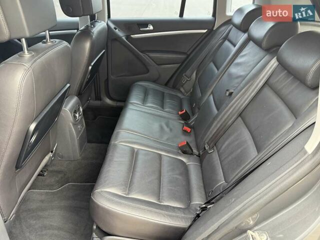 Фольксваген Тигуан 2015 в Борисполе на Automoto.ua Серый Фольксваген Тигуан, объемом двигателя 1.97 л и пробегом 169 тыс. км за 16500 $, фото 48 на Automoto.ua