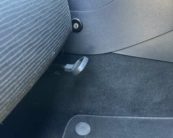 Серый Фольксваген Тигуан, объемом двигателя 1.97 л и пробегом 159 тыс. км за 16500 $, фото 12 на Automoto.ua