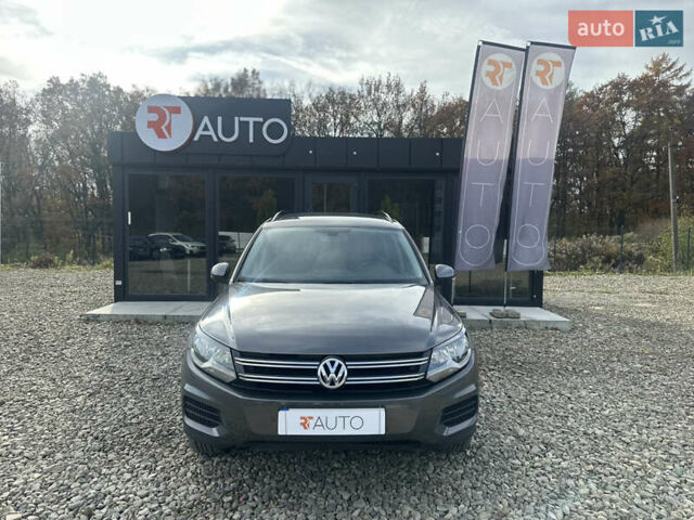 Серый Фольксваген Тигуан, объемом двигателя 2 л и пробегом 170 тыс. км за 12500 $, фото 8 на Automoto.ua