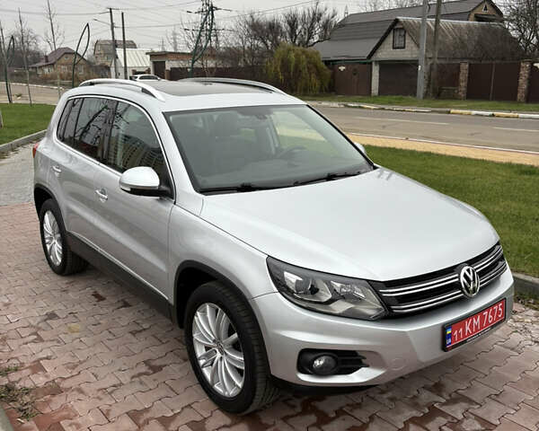 Серый Фольксваген Тигуан, объемом двигателя 2 л и пробегом 125 тыс. км за 14999 $, фото 13 на Automoto.ua