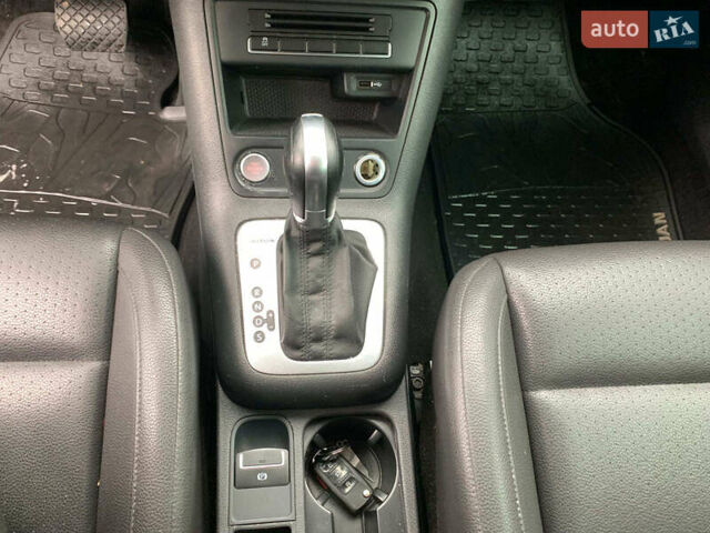 Серый Фольксваген Тигуан, объемом двигателя 2 л и пробегом 195 тыс. км за 15340 $, фото 30 на Automoto.ua