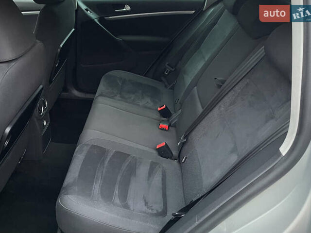 Серый Фольксваген Тигуан, объемом двигателя 2 л и пробегом 165 тыс. км за 15500 $, фото 36 на Automoto.ua