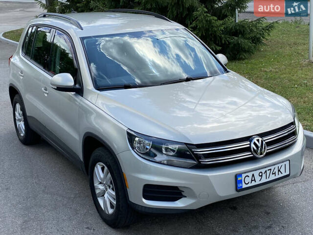 Сірий Фольксваген Тігуан, об'ємом двигуна 2 л та пробігом 224 тис. км за 13900 $, фото 15 на Automoto.ua