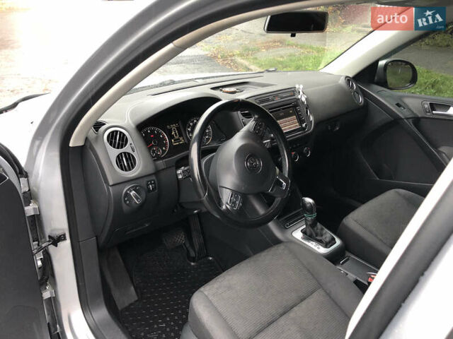 Сірий Фольксваген Тігуан, об'ємом двигуна 1.98 л та пробігом 197 тис. км за 13500 $, фото 19 на Automoto.ua