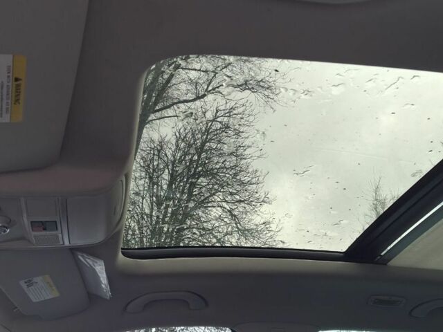 Серый Фольксваген Тигуан, объемом двигателя 2 л и пробегом 121 тыс. км за 13500 $, фото 9 на Automoto.ua