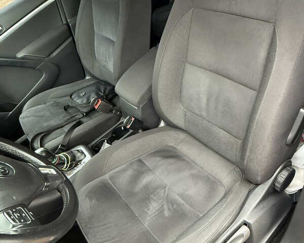 Сірий Фольксваген Тігуан, об'ємом двигуна 1.97 л та пробігом 192 тис. км за 17250 $, фото 12 на Automoto.ua