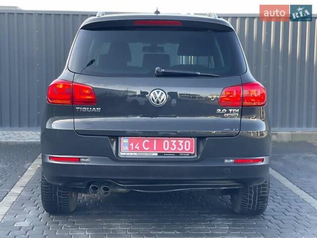 Серый Фольксваген Тигуан, объемом двигателя 1.97 л и пробегом 162 тыс. км за 17499 $, фото 2 на Automoto.ua