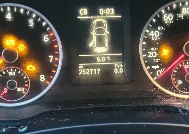 Серый Фольксваген Тигуан, объемом двигателя 0 л и пробегом 250 тыс. км за 3500 $, фото 5 на Automoto.ua