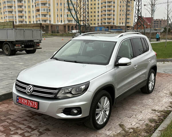 Серый Фольксваген Тигуан, объемом двигателя 2 л и пробегом 125 тыс. км за 14999 $, фото 10 на Automoto.ua
