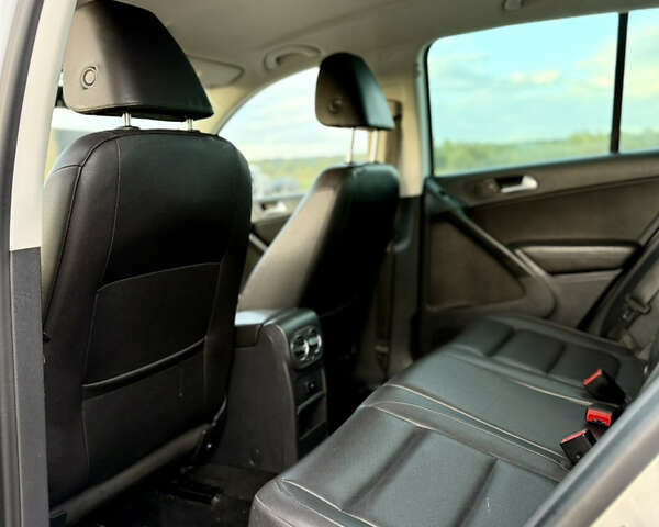 Серый Фольксваген Тигуан, объемом двигателя 1.98 л и пробегом 150 тыс. км за 13999 $, фото 21 на Automoto.ua