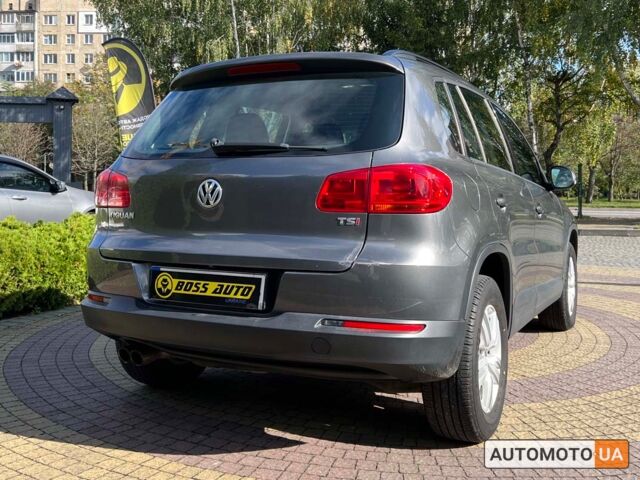 Сірий Фольксваген Тігуан, об'ємом двигуна 2 л та пробігом 243 тис. км за 13200 $, фото 6 на Automoto.ua