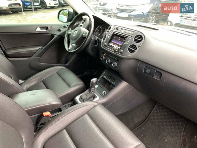 Серый Фольксваген Тигуан, объемом двигателя 2 л и пробегом 195 тыс. км за 15340 $, фото 20 на Automoto.ua