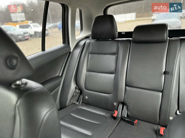 Серый Фольксваген Тигуан, объемом двигателя 2 л и пробегом 170 тыс. км за 12000 $, фото 14 на Automoto.ua