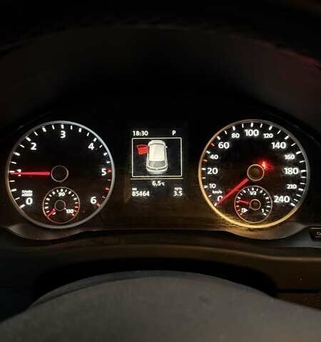 Серый Фольксваген Тигуан, объемом двигателя 1.97 л и пробегом 85 тыс. км за 20000 $, фото 4 на Automoto.ua